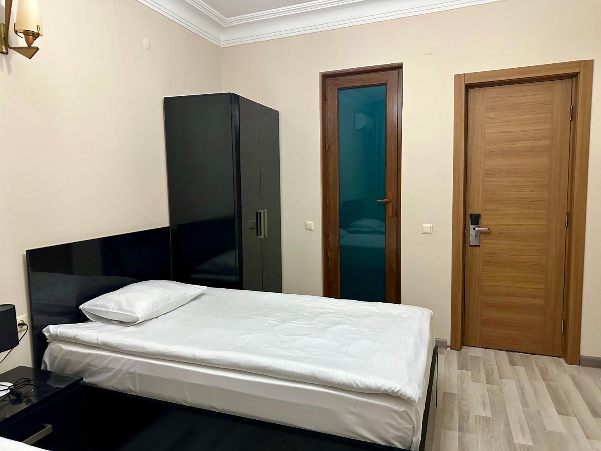 Hotel Tsereteli Batumi Exteriér fotografie
