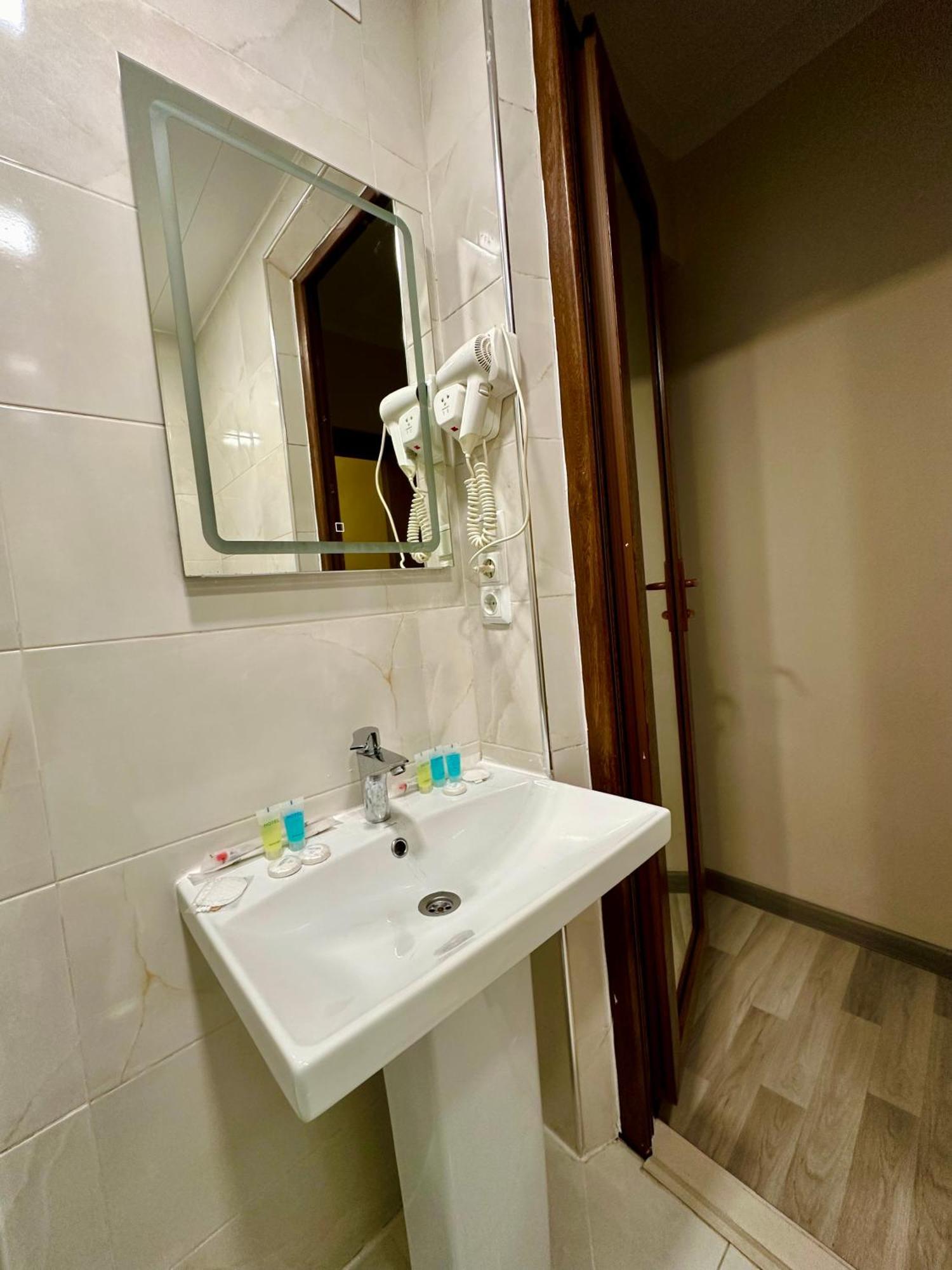 Hotel Tsereteli Batumi Exteriér fotografie