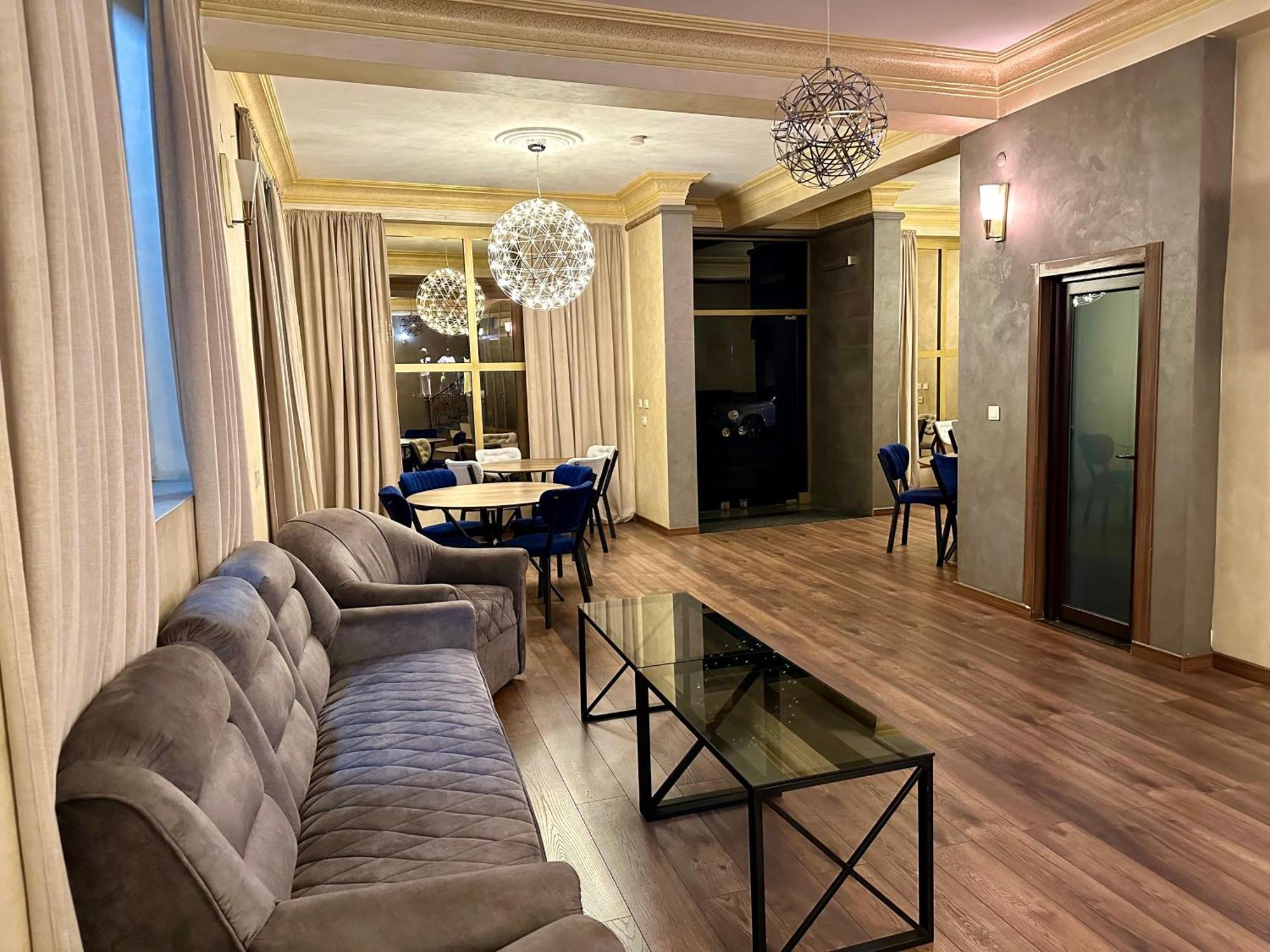 Hotel Tsereteli Batumi Exteriér fotografie